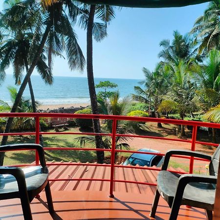 Club 7 Beach Resort Kannur Bagian luar foto