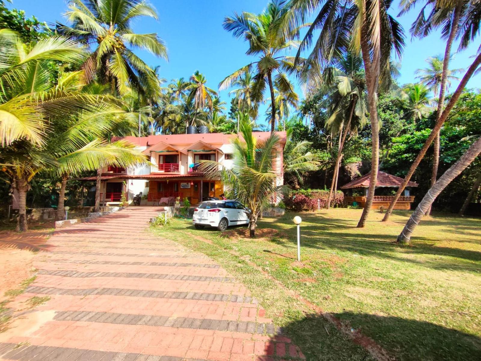 Club 7 Beach Resort Kannur Bagian luar foto