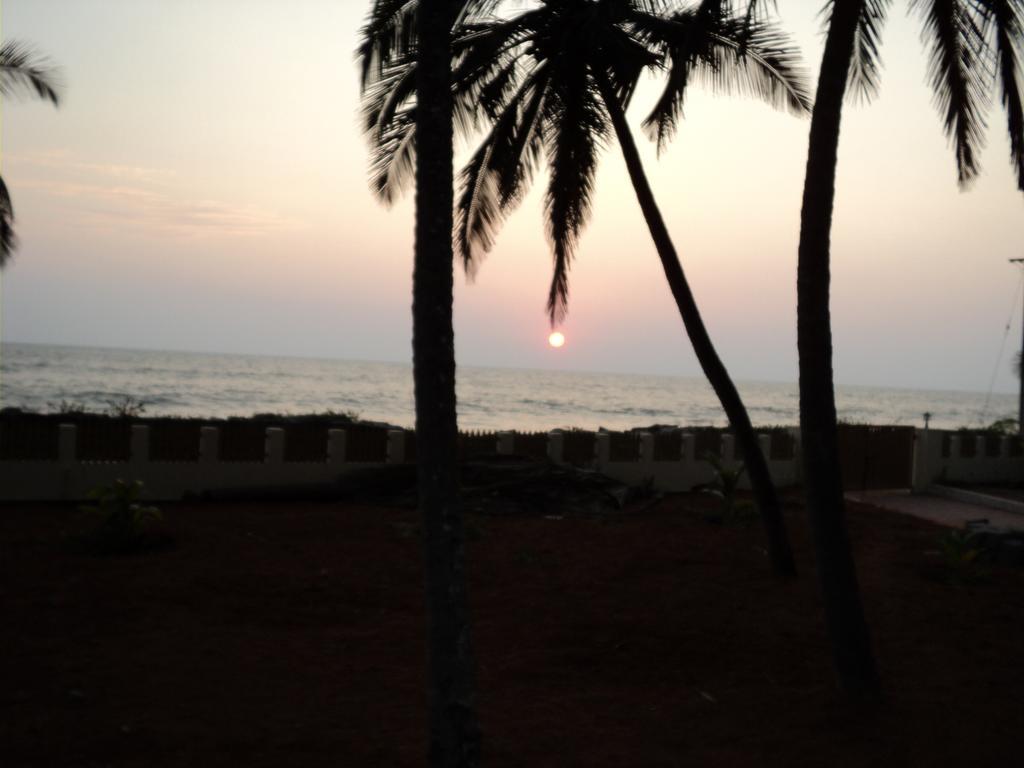 Club 7 Beach Resort Kannur Ruang foto