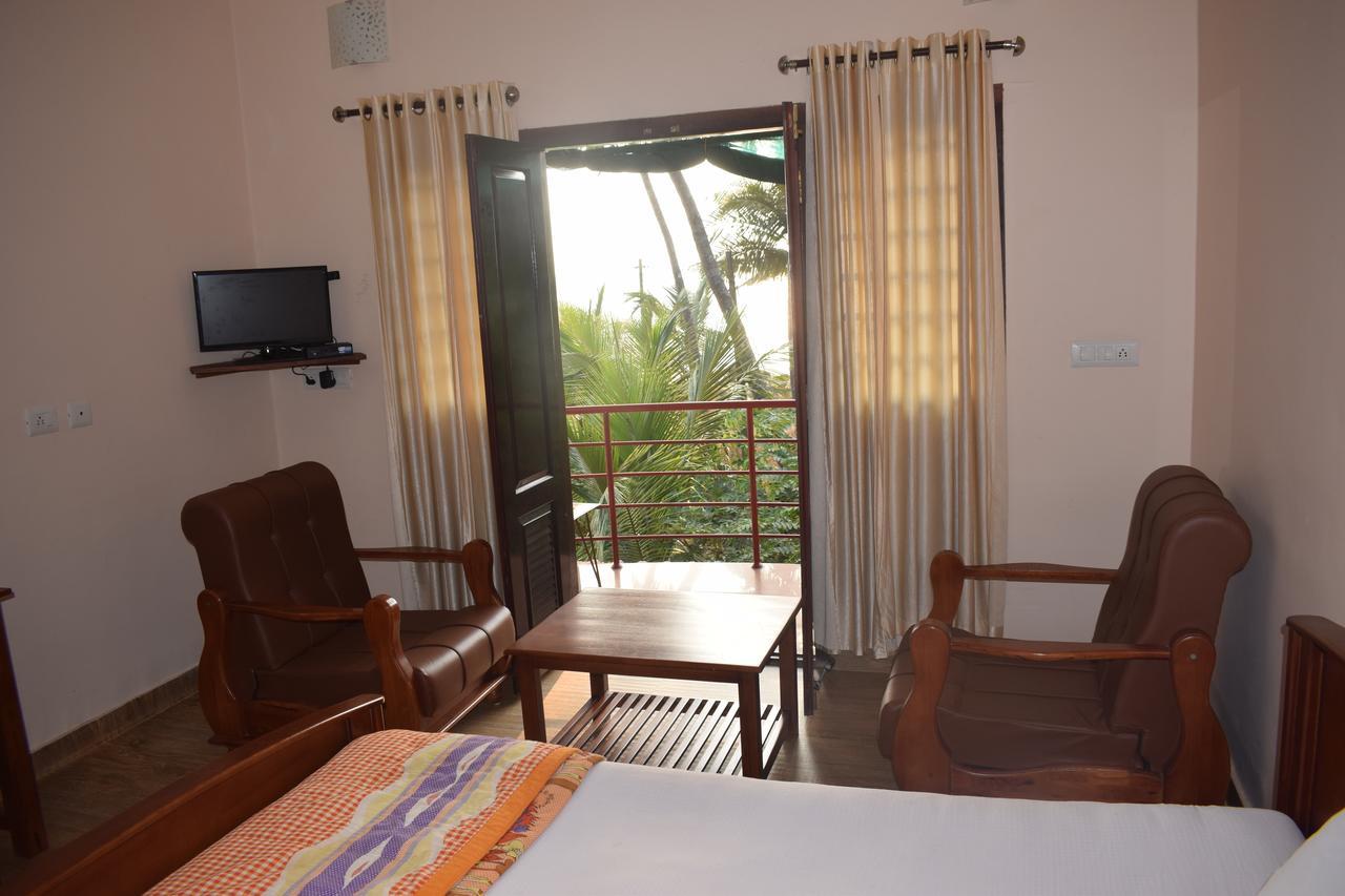 Club 7 Beach Resort Kannur Bagian luar foto