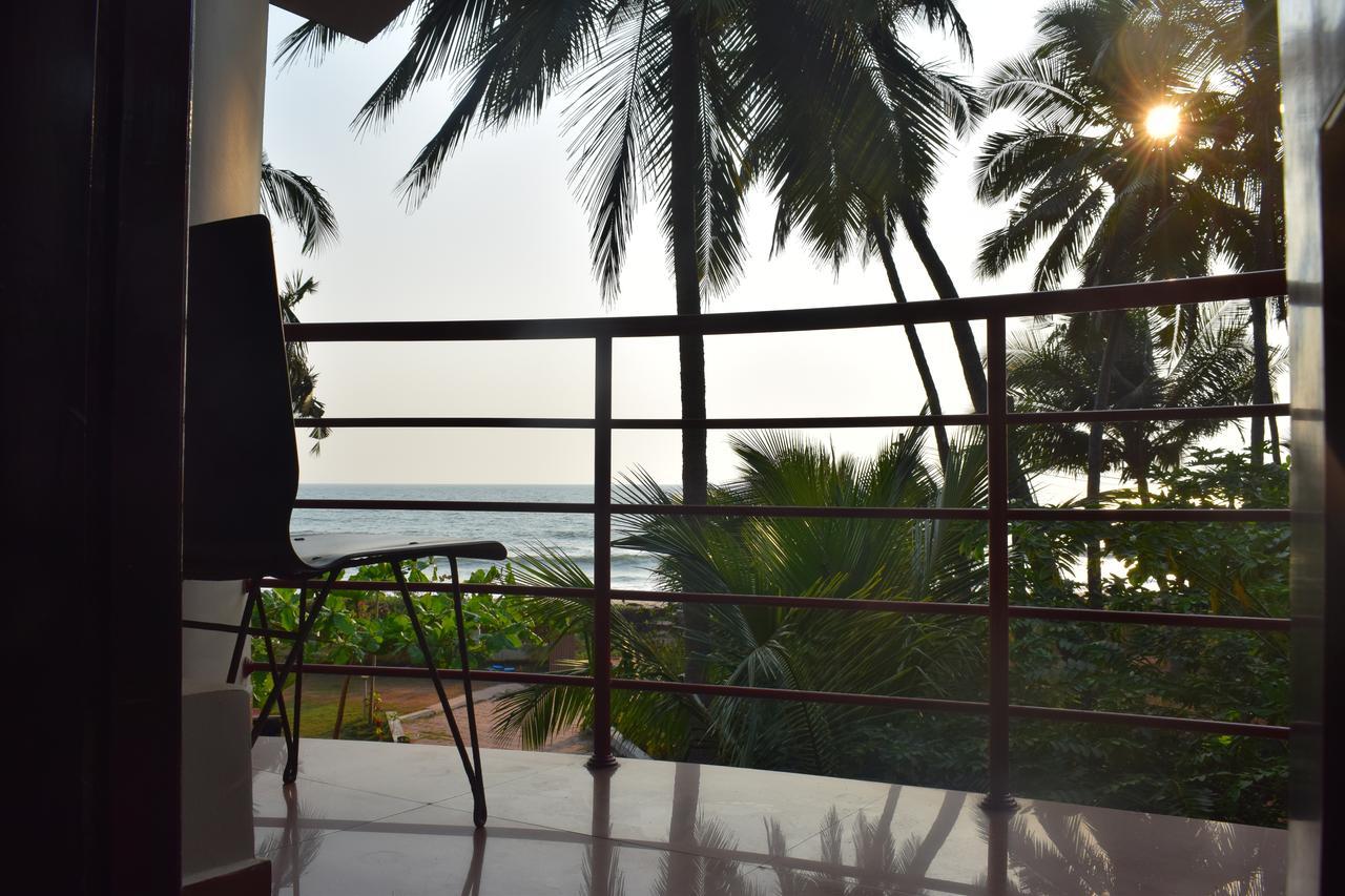 Club 7 Beach Resort Kannur Bagian luar foto