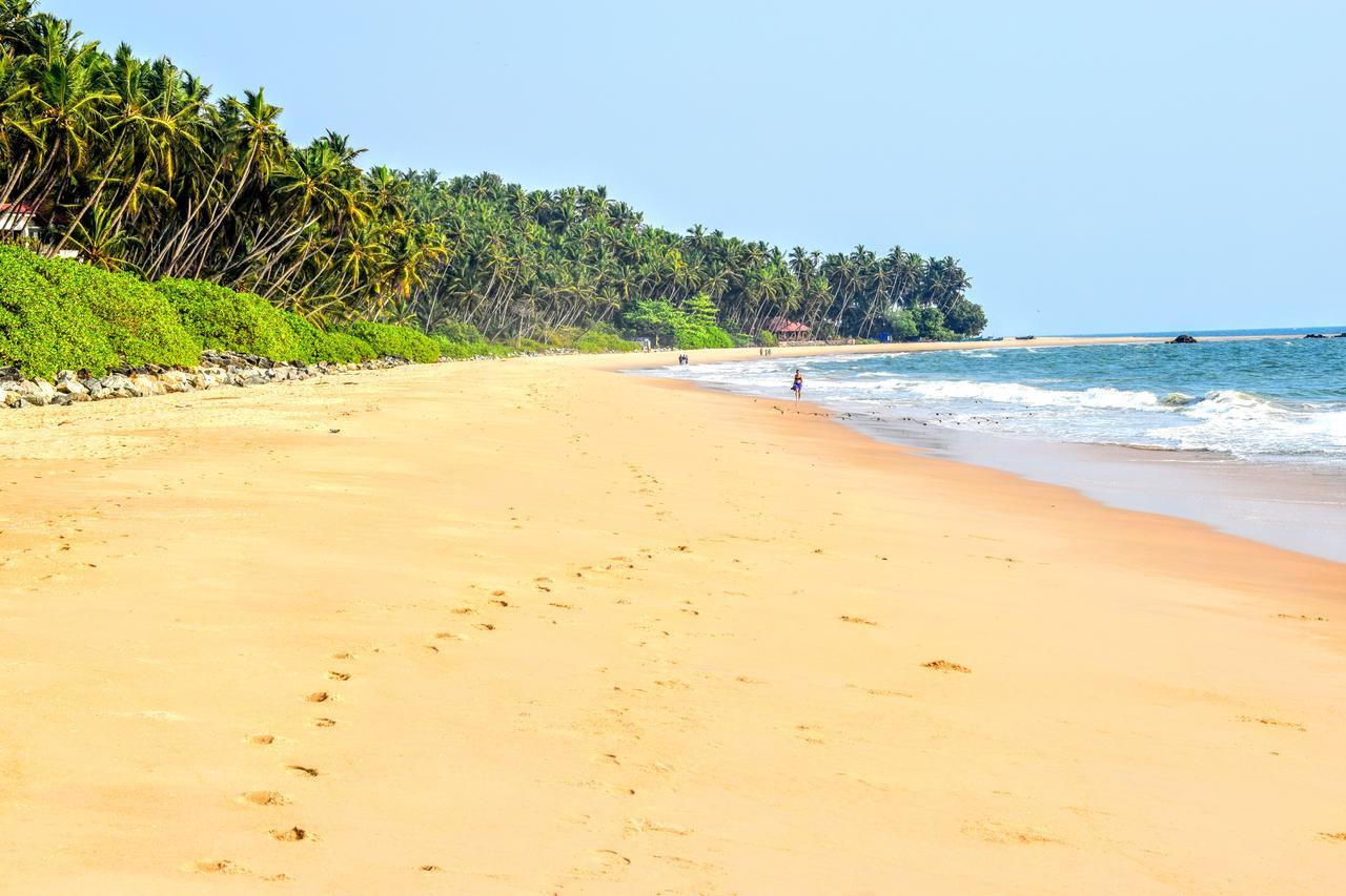 Club 7 Beach Resort Kannur Bagian luar foto