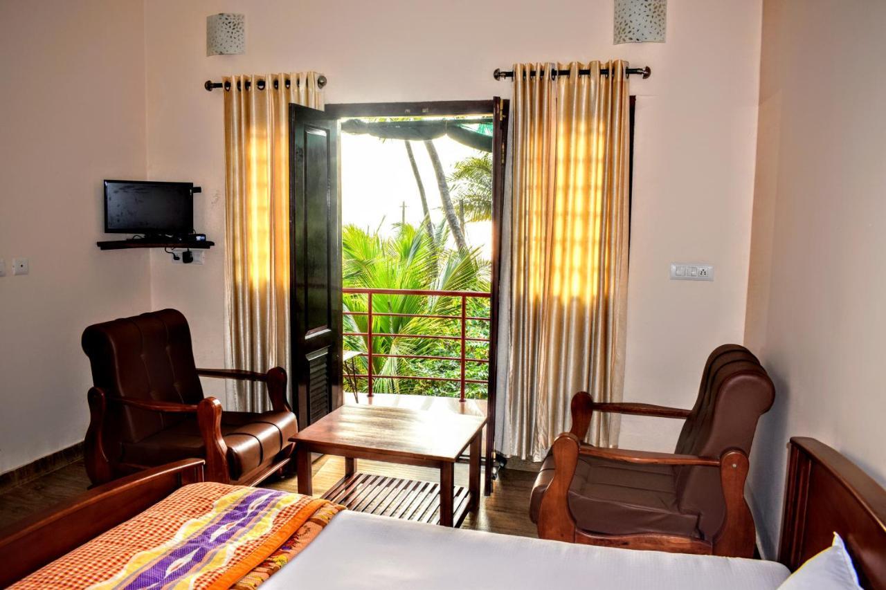 Club 7 Beach Resort Kannur Bagian luar foto